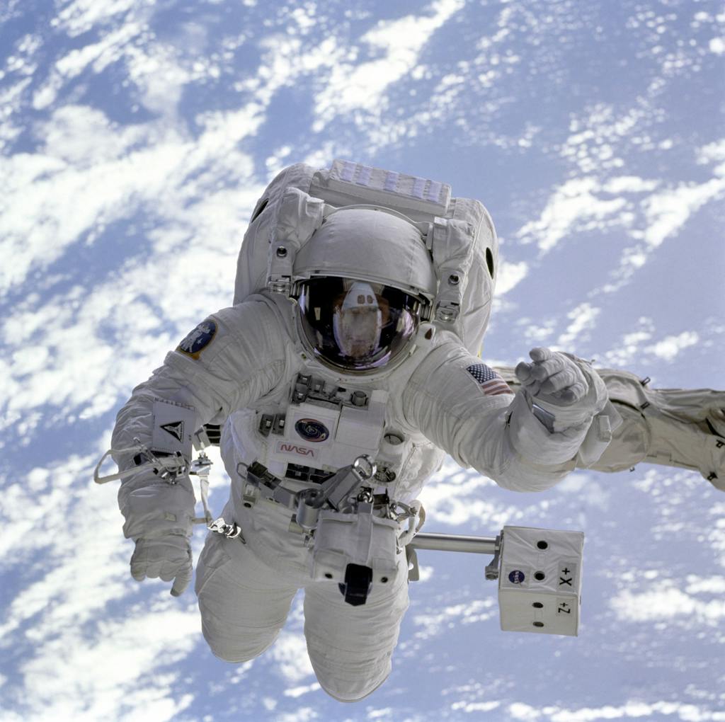 Houston, We Have a Problem: Astronauts Stuck in Space Until 2025?