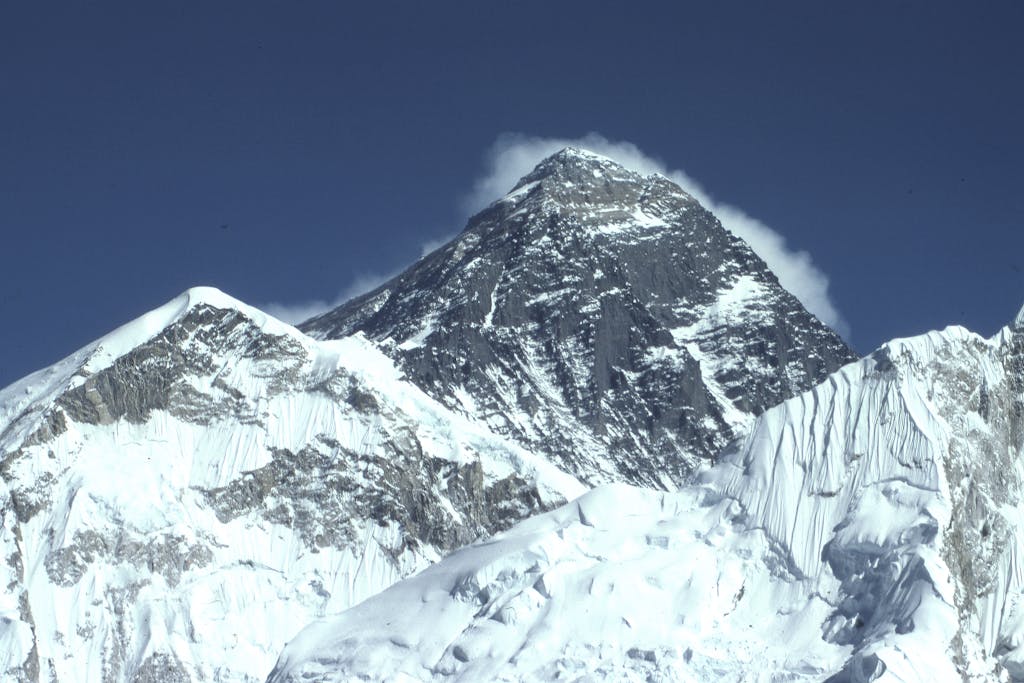 Las Vegas Man Conquers Everest’s Height—Without Leaving His Home!